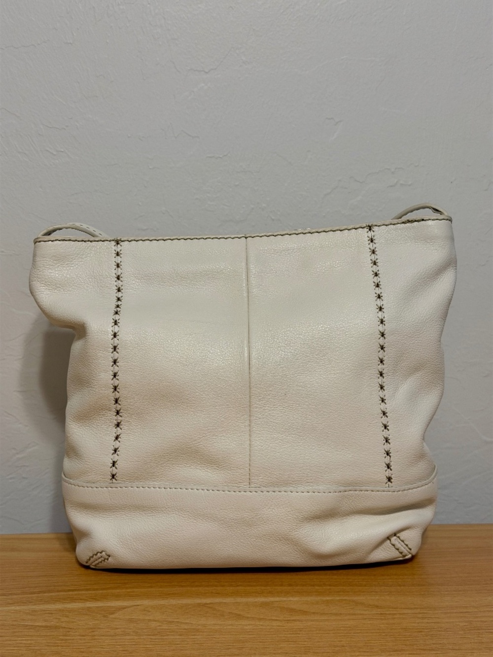 The Sak Leather Purse Off White Cream with Contrast Stitching